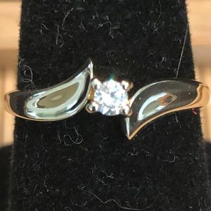 Yellow gold and diamond ring.